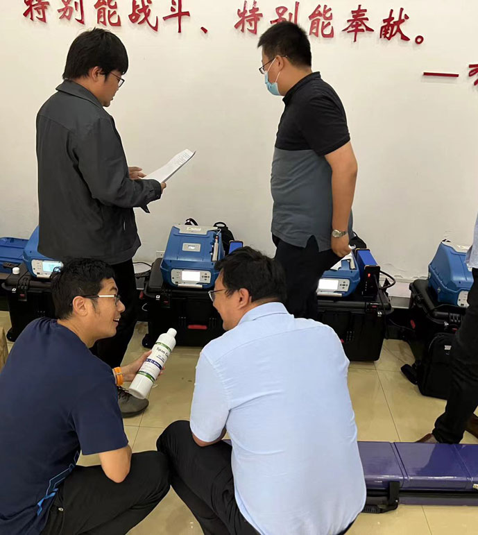 大連生態(tài)環(huán)境監(jiān)測(cè)站PF-300（催化氧化+FID）驗(yàn)收培訓(xùn)